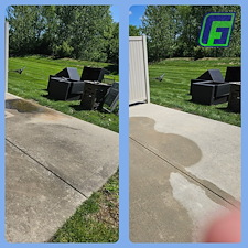 Concrete-Fence-Cleaning-in-Platte-City-MO 3